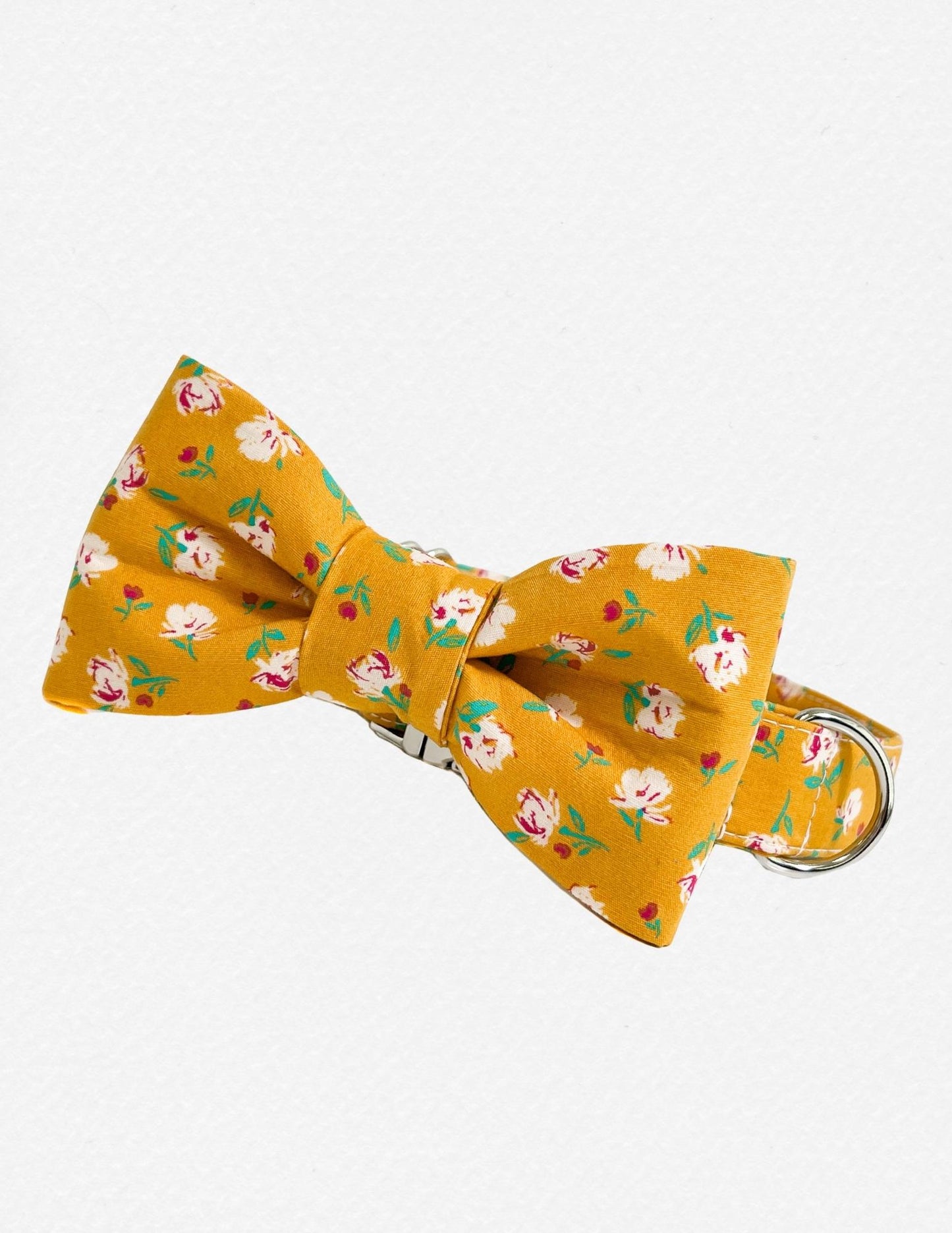 Camil Collar and Bow